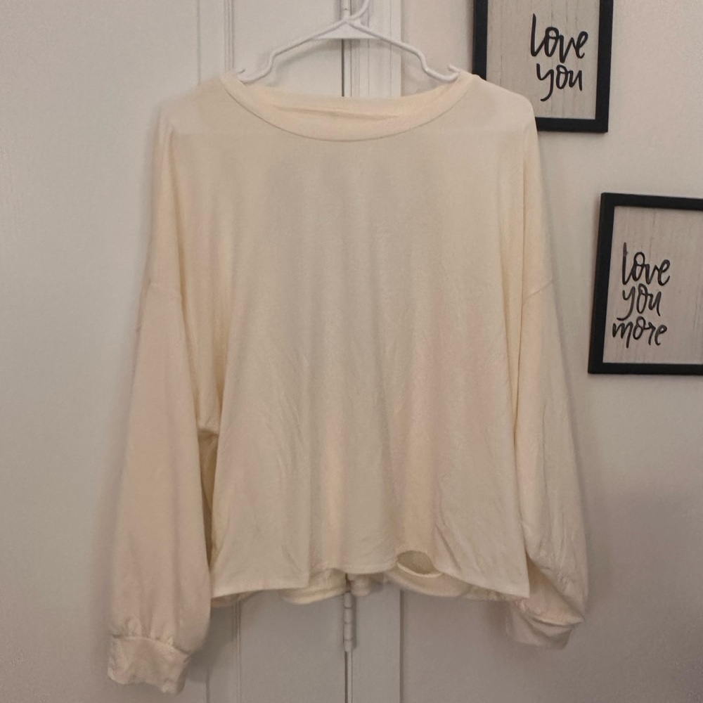 NWT Old Navy, long sleeve workout shirt